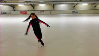 ❄️⛸️❄️ Eislaufen  Basics  Die ersten Schritte auf dem Eis ❄️⛸️❄️ [upl. by Ennairac]