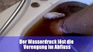 Waschbecken verstopft Mit Hausmittel Wasserdruck den Abfluss reinigen [upl. by Llerdna]