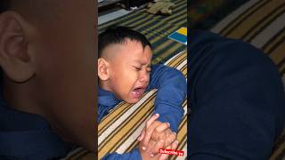 Tuan Faruq nangis setalah cabut gigi anakdesa minivlog tuanfaruq [upl. by Welker]