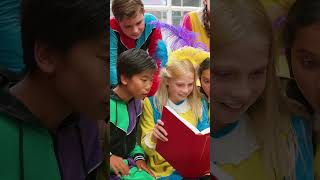 Het Nationale Sinterklaaslied 22 quotSinterklaas Superfanquot sinterklaaslied pietenkidz sint shorts [upl. by Thibaut489]