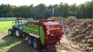 Strautmann Streuer mit Claas Fendt und New Holland [upl. by Werdna832]