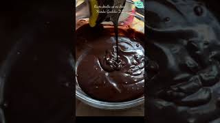 Ganache très facile ganache chocolat facile et rapideوصفة قاناش الشكولاطة [upl. by Nylde]