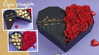 Caja en forma de Corazón con Rosas Eternas y ferreros  Accesible [upl. by Knipe337]