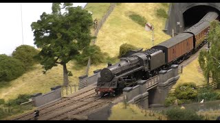 Tolworth Showtrain Model Railway Exhibition 2022 Part 1 [upl. by Naggem]