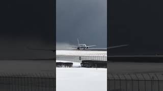 雪景色の空港から！ japan airport 出雲空港 japan airline 日本航空 羽田空港 ゴールデンウィーク 飛行機 shorts [upl. by Alistair707]