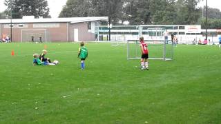 F7 SVS  Training  2 tegen 2 en lijn voetbal 10 sept 2012 [upl. by Soalokin]