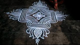 Traditional padi kolam 🌹 Simple festival kolam design [upl. by Laius958]