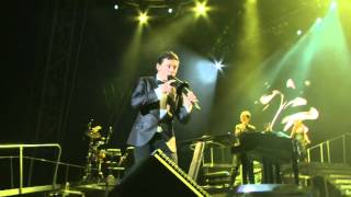 Tiziano Ferro  E Raffaella è mia Live in Rome 2009 DVD [upl. by Renba828]