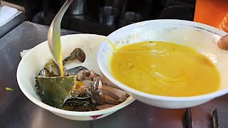 Taiwanese Street Food  LIVE CRAB Fried in Egg Batter [upl. by Peta873]