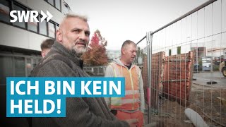 ZivilcouragePreis für Zeki Bauarbeiter verhindert Kindesentführung [upl. by Aniroz713]