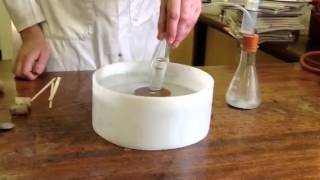 Preparation of Hydrogen from the reaction of Zinc with Hydrochloric Acid [upl. by Hooke899]