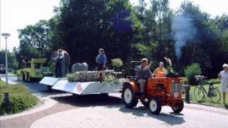 Optocht Versierde Wagens Haule 30062006 [upl. by Offen71]