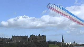 The Red Arrows fly over Edinburgh to mark London 2012 Olympics opening [upl. by Bailey]