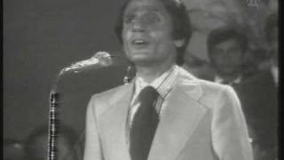 Abdel Halim Hafez  Foq el shok Live 12 عبدالحليم حافظ فوق الشوك [upl. by Farah]