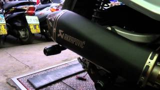 MAXSYM 400i  Akrapovic mp3 蠍子管雞腿管上下孔都裝消音塞 [upl. by Bannerman]