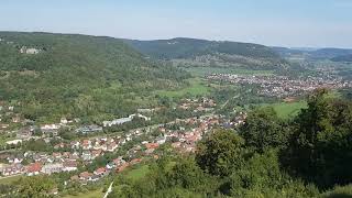 Blick Burgruine Hiltenburg auf Oberes Filstal  Löwenpfad Höhenrunde  Jubiläumsweg Bad Ditzenbach [upl. by Manoff]