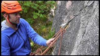 How to belay with a Munter Hitch [upl. by Stevana]