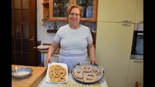 I TARALLI DOLCI PUGLIESI E LE SCARCELLE DURE PASQUALI  LE RICETTE DELLA NONNA MARIA [upl. by Haliak]