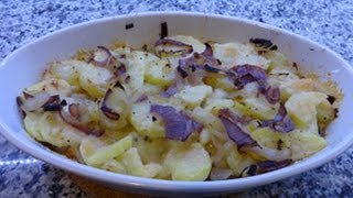 Tortino di patate e cipolle al forno ricetta vegetariana [upl. by Adlesirhc]