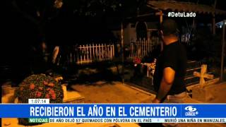 ¿Año Nuevo en un cementerio Conozca esta curiosa tradición de Puerto Boyacá  1 de Enero de 2015 [upl. by Lianne123]