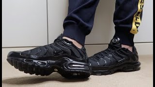 NIKE TN AIR MAX PLUS ON FOOT SNEAKER REVIEW amp UNBOXING BLACK [upl. by Kan]