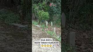 Dua bocil main tanah kuburan [upl. by Aihcats]