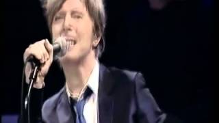 Heroes  David Bowie  En vivo Subtitulado [upl. by Bevvy194]