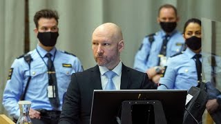 Assassino norueguês Anders Breivik acusa Estado de violação de direitos humanos [upl. by Marfe187]