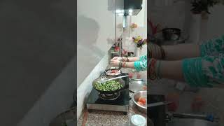 aaj ke livestream me bhindi और paneer curry रायता पूरी nitinanjalicooking vlogs 610 mixcontent [upl. by Balcke]