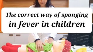 The correct way of sponging in fever in children Dr Meenakshi Verma MD Pediatrics fever sponging [upl. by Silin]