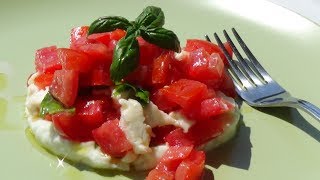 Caprese di crescenza mozzarella e pomodori dellorto [upl. by Aurlie]