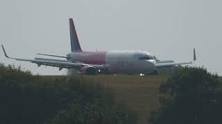 Wizzair Airbus A321 LondonLuton Airport plane spotting  take off [upl. by Neerhtak]