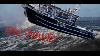 BIG WAVE Duckworth OffshoreLINGCODHERRING AND MORE [upl. by Novets]