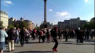 London is awesome  Shuffle DeceaseD Odamus [upl. by Eelanej]