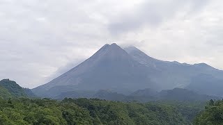 MERAPI TAK PERNAH INGKAR JANJI  MISTERI DUNIA [upl. by Repinuj48]