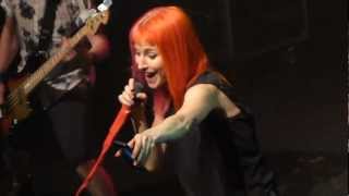 Paramore  Misery business  LIVE PARIS 2013 [upl. by Delija]