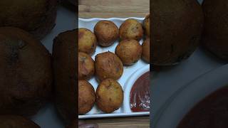 Arrowroot Aloo Pakodi Recipe । shorts youtubeshorts pakoda [upl. by Uolyram]