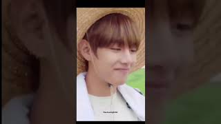 My tomato 🐻😍 is eating tomatoes 🍅 🍅 bts v thv kimtaehyung taetae tatamic shorts shortsvideo [upl. by Tertia]