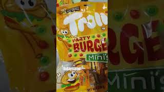 TROLLI PARTY BURGER MINIS satisfying asmr trolli burger gummy yummy dessert food shorts [upl. by Jehoash789]