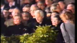 Deutsche Einheit Hymne vor dem Reichstag 03101990 [upl. by Urion]