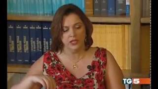 Intervista a Valentina Valenti allIndignato TG5 [upl. by Birgit35]