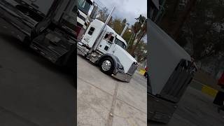 KENWORTH T800 ROCKING [upl. by Vergos39]