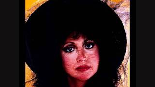 Maria Muldaur  Midnight At The Oasis [upl. by Liesa]