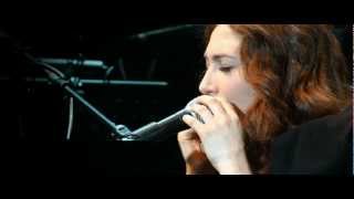 Regina Spektor  quotEetquot Live In London [upl. by Nizam805]