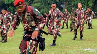 KOPASSUS BERGOYANG GEMBIRA [upl. by Spiro]