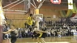 Timothy Brooks amazing slam dunk against Vilniaus Statyba in 96 [upl. by Girvin]