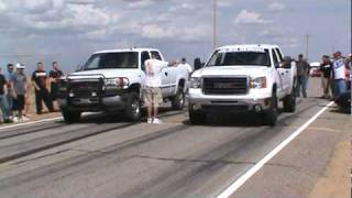 Duramax LB7 vs Duramax LMM [upl. by Anelyak778]