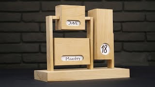 DIY Endless Calendar from Wood [upl. by Solraced]