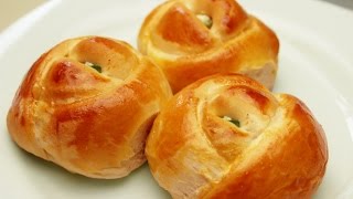 Rose Shaped Dinner Rolls Recipe  Turkish Pogaca Pastry [upl. by Mannes446]