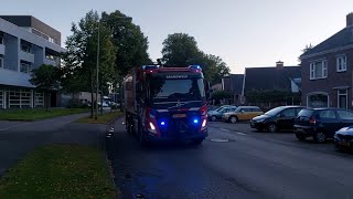 PrimeurBrandweer Emmen Gloednieuwe Volvo Schuimblusvoertuig 038661 Onderweg naar een woningbrand [upl. by Phiona]